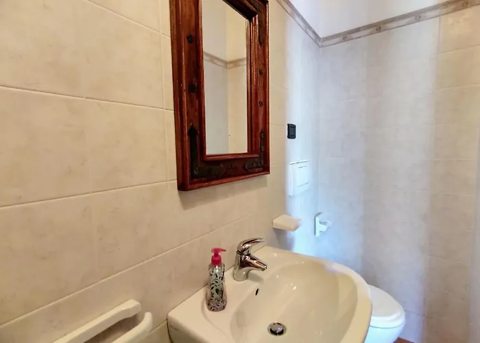 Appartamento Il Castello-2 By Interhome