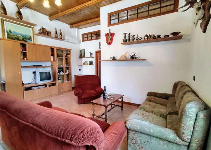 Appartamento Il Castello-2 By Interhome *